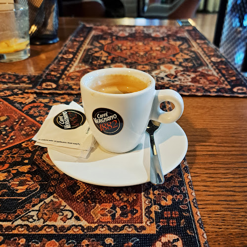 Opinii despre Дъ Бридж бар и динър în София - Гастрономия и хотелиерство