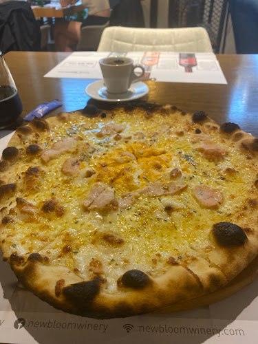 София център, бул. „Княгиня Мария Луиза“ 62, 1202 София