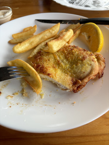 ул. „Търговска“ 34, 8700 Елхово