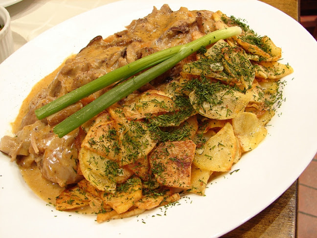 Ресторант Кактус Център - Гастрономия и хотелиерство