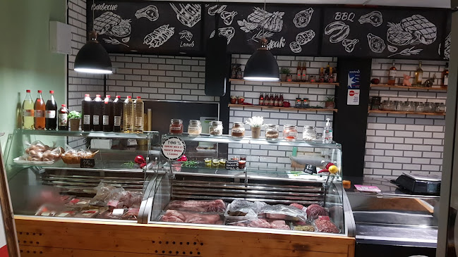 Петров-мес - Гастрономия и хотелиерство