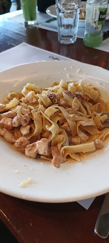 Opinii despre Uno Piu Pizza & Restaurant Haskovo în Хасково - Гастрономия и хотелиерство