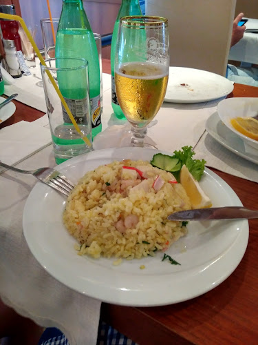 Бяла роза - Гастрономия и хотелиерство