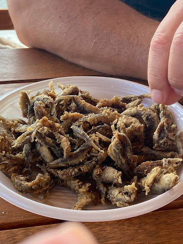 Алоха плажен бар - Гастрономия и хотелиерство