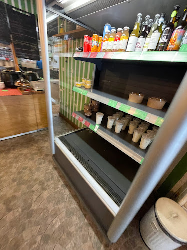 Сандвичарника на ул. Иван Вазов - Гастрономия и хотелиерство