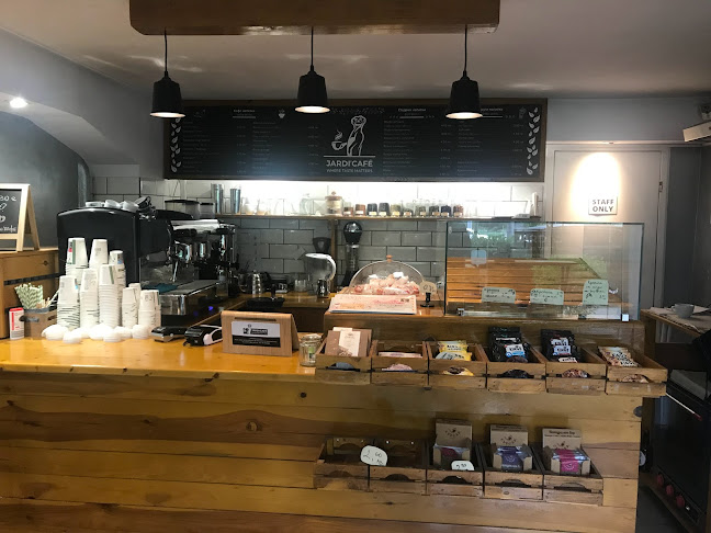 София център, бул. „Цар Освободител“ 27, 1000 София