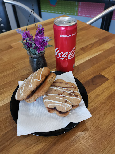 Кафе-сладкарница Sweet&Salty - Гастрономия и хотелиерство