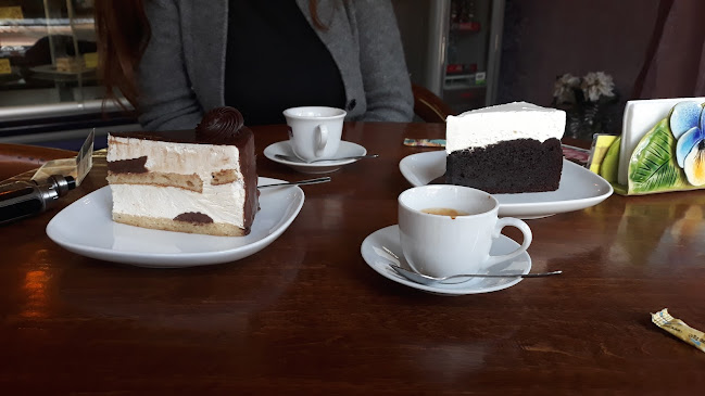 Cafe Temenuga - Гастрономия и хотелиерство