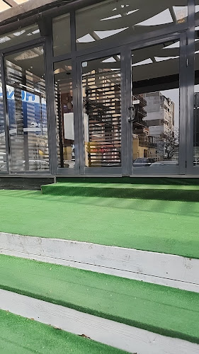 Бохем - Гастрономия и хотелиерство