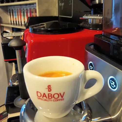 Opinii despre FOOD CORNER în София - Гастрономия и хотелиерство