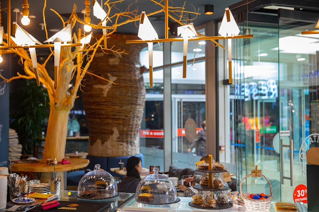 Gelatiamo - Caffe & Dolceria - Гастрономия и хотелиерство