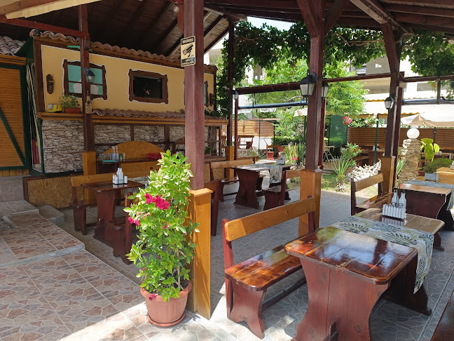 Bistro/Guesthouse KIPARIS