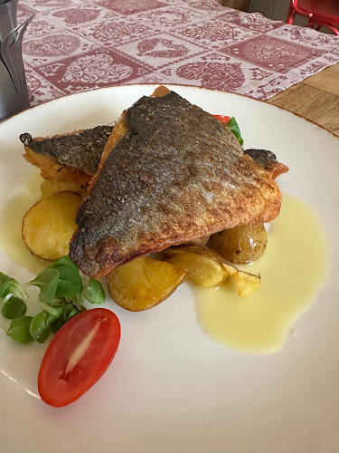 Ателие - Гастрономия и хотелиерство