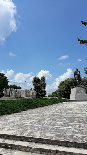 ул. Васил Левски 70, 7400 Исперих