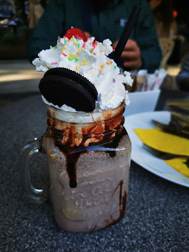 Comentarii opinii despre Hello Cafe