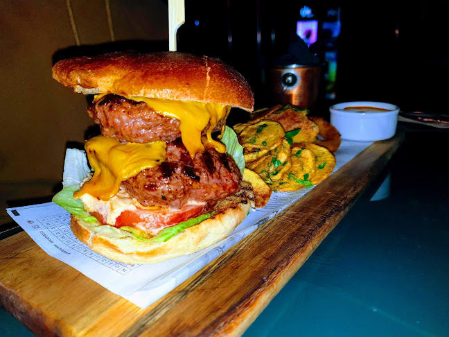 Largo Bar & Diner - Гастрономия и хотелиерство