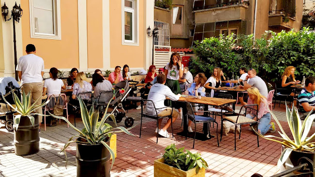 София център, ул. „Христо Белчев“ 29b, 1000 София