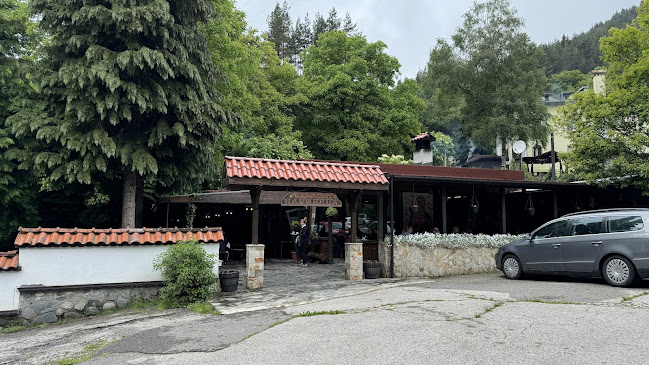 2643 Рилски манастир