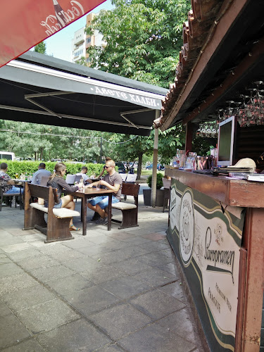 Comentarii opinii despre Двете халби