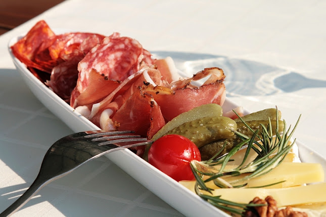 Ресторант Кактус Център - Гастрономия и хотелиерство