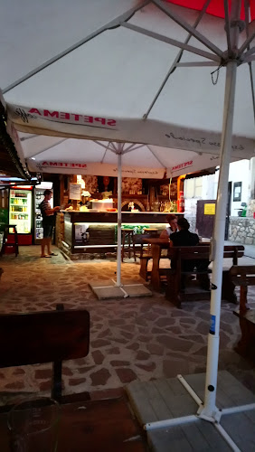 Bar and swiming pool Cremys