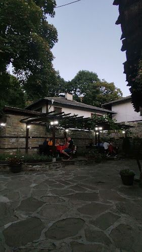 Механа „Вароша“ - Гастрономия и хотелиерство