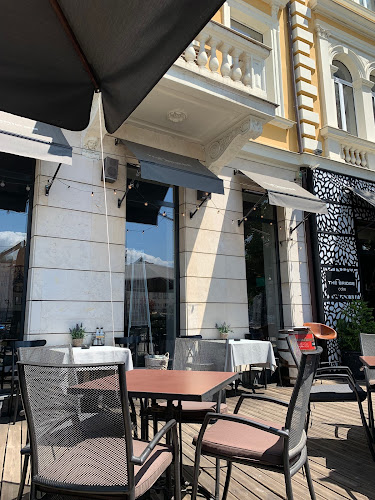 Дъ Бридж бар и динър - София