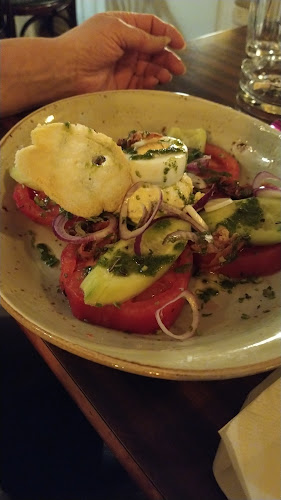 Макси бар и грил - Гастрономия и хотелиерство