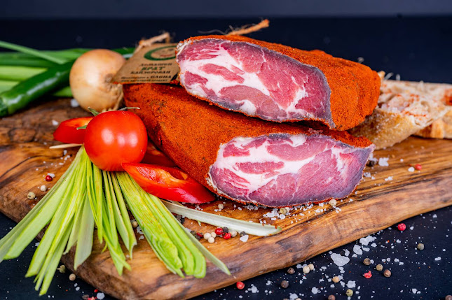 Център, ул. „Иларион Макариополски“ 1, 5070 Елена