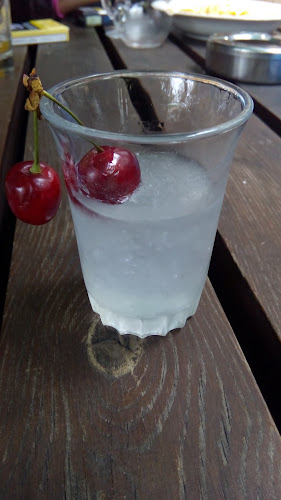 Дом на художника - При Шишо ( не е ресторант ) - Гастрономия и хотелиерство