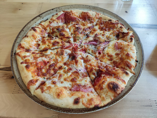 Здравец Изток, бул. „Липник“ 88, 7013 Русе