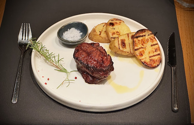 Opinii despre 101 Bar & Dinner în София - Гастрономия и хотелиерство