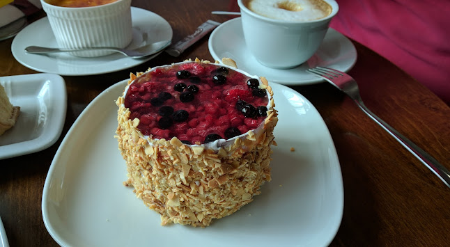 кв. Новия град, ул. „Пирин“ 86, 2770 Банско