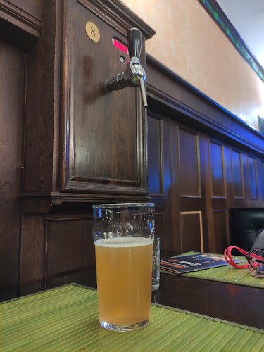 Ейл Хаус Център - София