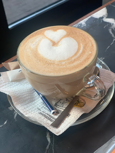 Comentarii opinii despre Модера мууд бар