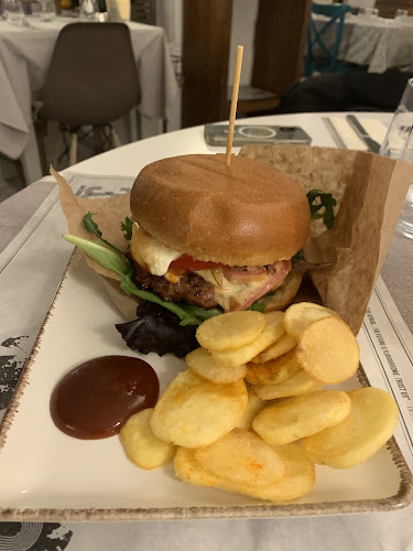 33 Gastronauts/ 33 Гастронавта - Гастрономия и хотелиерство