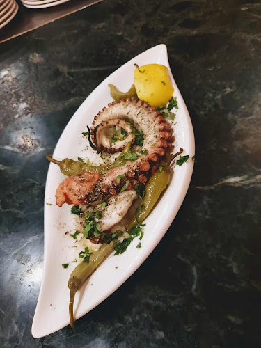 Ресторант Приятели Sandanski - Гастрономия и хотелиерство