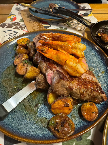 KATINA Bar & Dinner - Гастрономия и хотелиерство