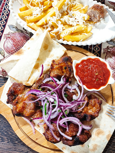 Papi Djan Bar&Grill - Гастрономия и хотелиерство