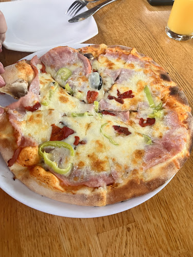 Opinii despre Пица Вики în София - Гастрономия и хотелиерство