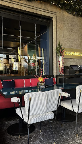 Comentarii opinii despre DSQUARED2 Cocktails & Lounge