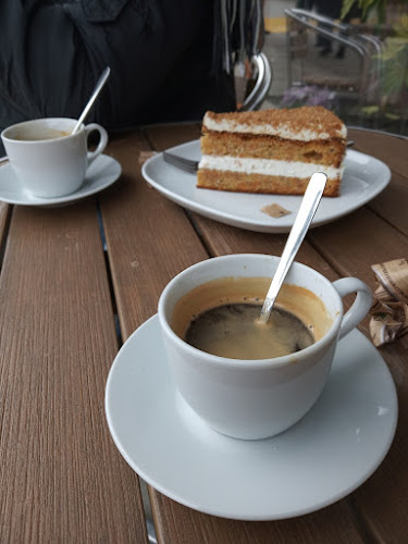 кв. Новия град, ул. „Пирин“ 86, 2770 Банско