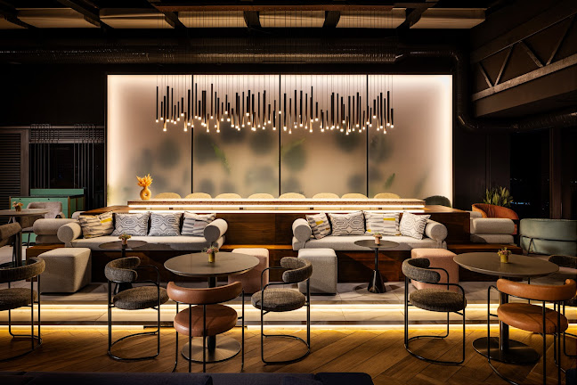 Иван Вазов, бул. „Витоша“ 89b, 1463 София