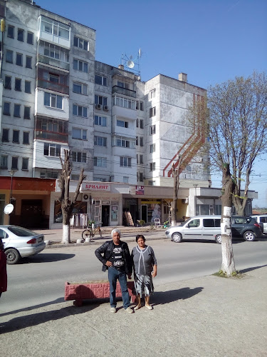 Успех, бул. „Христо Ботев“ 1, 7018 Русе