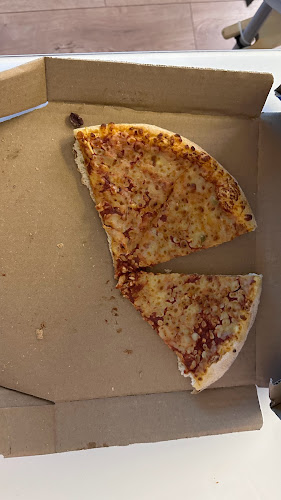 Domino's Pizza - София - Овча купел - Гастрономия и хотелиерство