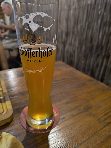 Бургас Център, пл. „Тройката“ 4, 8000 Бургас