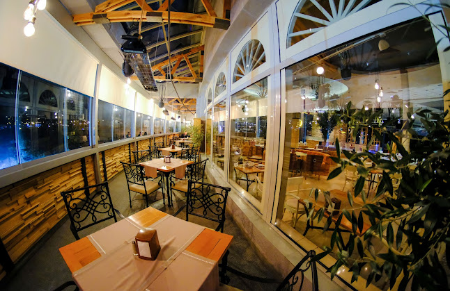 Его пица и грил - Гастрономия и хотелиерство