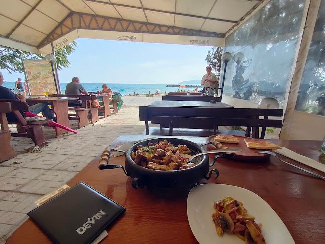 Comentarii opinii despre Трета буна