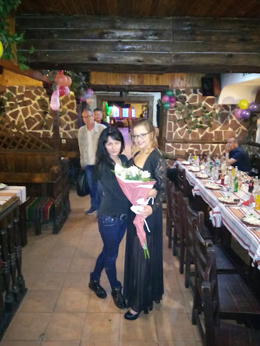 Център, ул. „Търговска“ 13, 2300 Перник