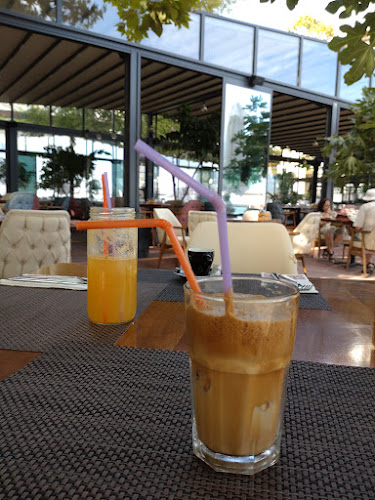 Unnamed Rd, Каварна